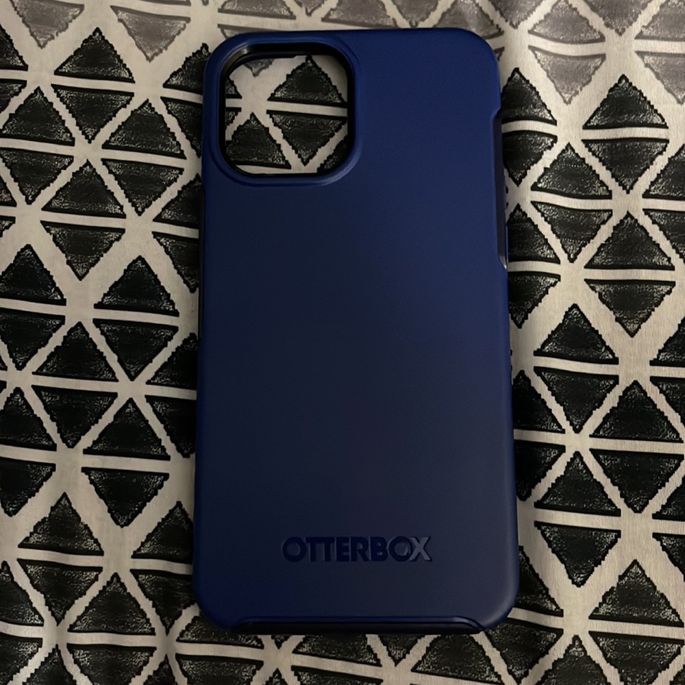 Otterbox - Picture 3 of 3